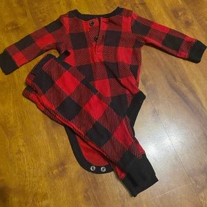 Checkerd red and black set